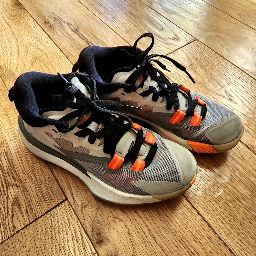 Jordan Zion 1 Basketball shoes